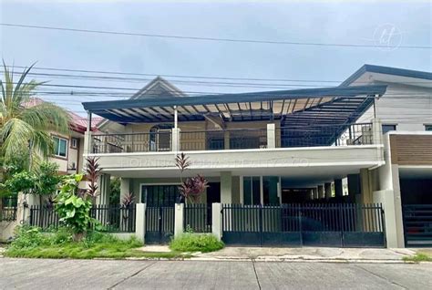 5 Bedroom House and lot in Woodridge Park, Maa, Davao City.